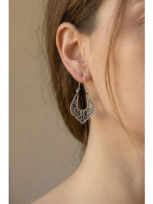 Clandestino Filigran Detaylı Damla Form Bohem Pirinç Küpe Gümüş