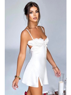 Amora Secret Özel Tasarım  Beyaz Yırtmaç Detaylı Fantezı Mını Club Elbısesı