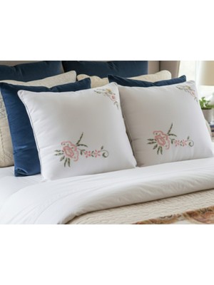 Yarımada Kadın Kooperatifi ​zarafetin Ilmeklerle Buluştuğu Nokta  2 Li Yastik Seti.      A: Çift Taraflı Duck Keten Nakışlı Kırlent