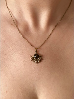 Triya Wear Studio-Kararmaz-Doğal Taş Detaylı-Gold Renk Kadın Kolye