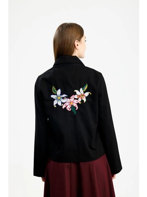 Pamuklu Gabardin Nakışlı Fıt Ceket Siyah