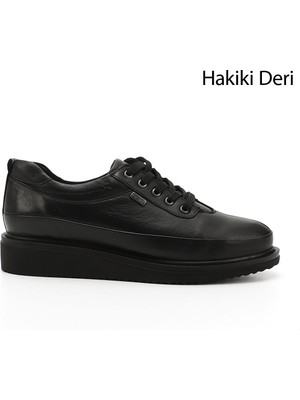 Gönderi(r) Kadın Siyah Bağcıklı Dolgu Taban  Hakiki Deri Ayakkabı
