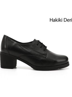 Gönderi® Kadın Siyah Bağcıklı Orta Kalın Topuklu Hakiki Deri Oxford Ayakkabı