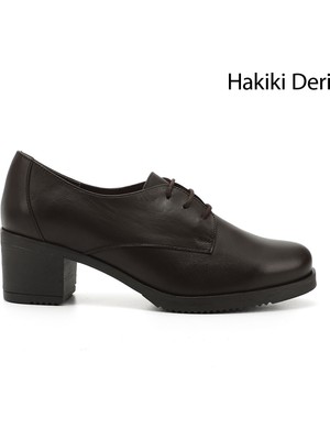 Gönderi® Kadın Kahve Antik Bağcıklı Orta Kalın Topuklu Hakiki Deri Oxford Ayakkabı