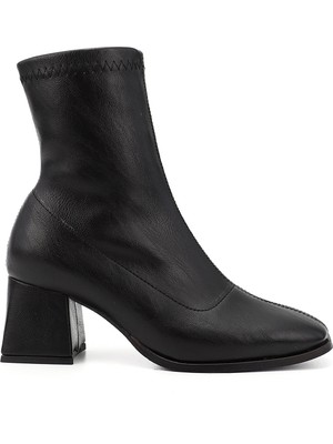 GÖNDERİ Kadın Siyah  Deri Görünümlü Kalın Topuklu Streç Bot