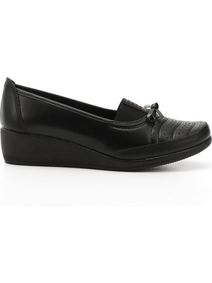 GÖNDERİ Kadın Siyah  Fiyonklu Dolgu Taban Comfort Ayakkabı