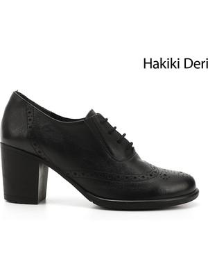 GÖNDERİ Kadın Siyah  Bağcıklı Orta Kalın Topuklu Hakiki Deri Oxford Ayakkabı