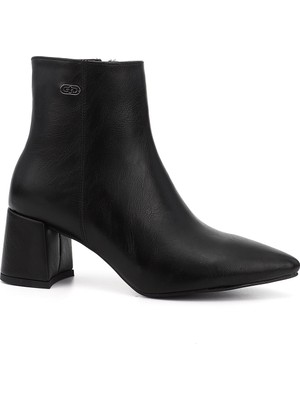 GÖNDERİ Kadın Siyah  Fermuarlı Sivri Burun Kalın Topuklu Bot