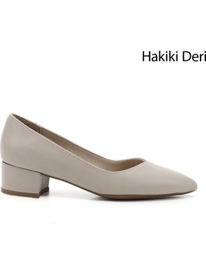 Gönderi® Kadın Bej Antik Kısa Kalın Topuklu Hakiki Deri Ayakkabı