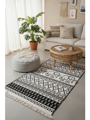 Siyah Beyaz Fil Desenli Çift Taraflı Makinede Yıkanabilir Günlük Kullanıma Uygun Kilimi