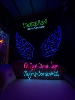 Biz Bu İşin Keyif Kısmındayız En Iyisi Olmak Için Doğru Yerdesiniz! Yazılı Neon Tabela