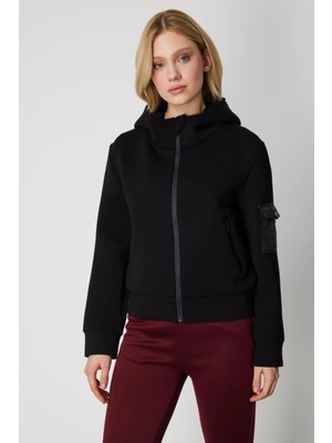 On Fashion Kadın Kapitone Detaylı Kapüşonlu Siyah Mont 60707