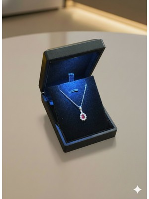 Ada Life Gümüş (Işıklı Kutulu) 925 Ayar Gümüş Damla Taşlı Model Zirkon Taşlı Kadın Kolye