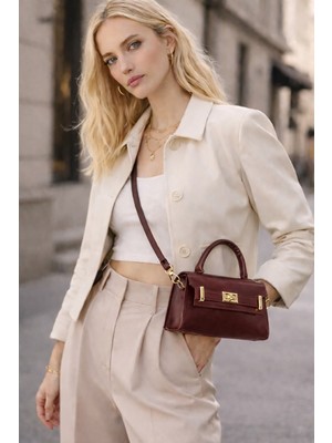 World Star Ayarlanabilir Askılı Kilitli Toka Detaylı Kadın Mini El ve Omuz Çantası