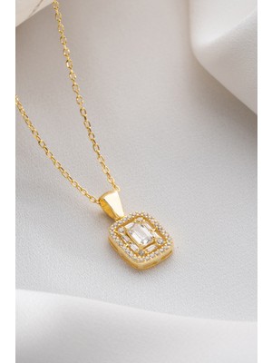 Two Arts Kadın 925 Ayar Gümüş Kare Baget Taşlı Zirkon Kolye | Hediye Kutusunda