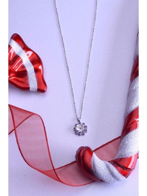 Innuendo Jewelry 925 Ayar Gümüş Taşlı Çiçek Detaylı Kolye