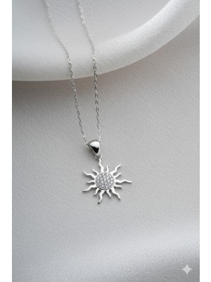 Two Arts Kadın 925 Ayar Gümüş Güneş Zirkon Taşlı Kolye | 14K Altın Kaplama