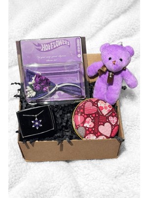 Lapidaria Sevgiliye Romantik Hediye Seti | Hot Flowers, Mor Ayıcık , Lotus Kolye & Metal Kutuda Kokulu Mum