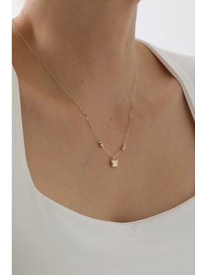 Yavuz Kuyumculuk 14 Ayar Altın Şans Dokunuşu Yonca Kolye