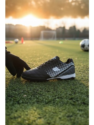 Enoch Geometrik Desenli Düz Taban Halı Saha Ayakkabısı