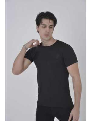 Unisex Göğüs File Aksesuarlı T-Shirt - Siyah