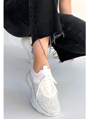 Epilons Rimay Beyaz Cilt Boncuk Işlemeli Spor Ayakkabı