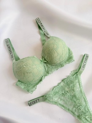 Kadın Dantelli Yarım Destekli Taşlı Sütyen ve Tanga Takımı