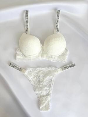 Kadın Dantelli Yarım Destekli Taşlı Sütyen ve Tanga Takımı