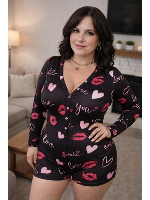 Byen Giyim Sevgililer Günü Kalpli Siyah Tulum – Feminen ve Rahat Tasarım