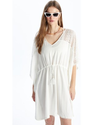 Lc Waikiki Yeni Sezon V Yaka Nakışlı Kadın Plaj Elbisesi
