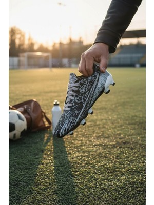 Enoch Profesyonel Geometrik ve Dama Desenli Çivili Krampon