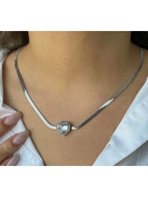 Linda Shop Kalp Figürlü Taş Detaylı Gümüş Renk Çelik Kolye