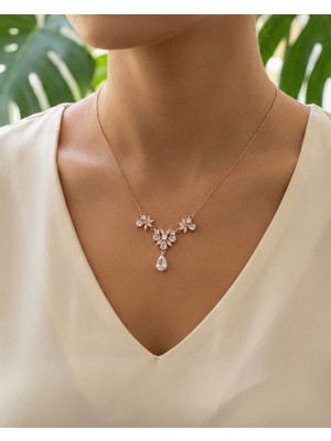 BG Jewellery Pırlanta Montür Taşlı 925 Ayar Gümüş Kolye