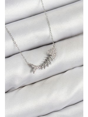 Calperia Pirinç Zirkon Taşlı Balık Kılçığı Model Gümüş Renk Kadın Kolye - TJ-BKO10413