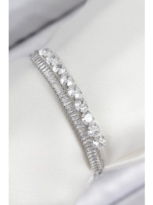 Calperia Pirinç Zirkon Taşlı Su Yolu Model Gümüş Renk Kadın Bileklik - TJ-BB7858