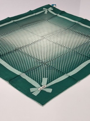 Balse Sura Ipek Eşarp Puantiyeli Zümrüt Yeşili  5002-1