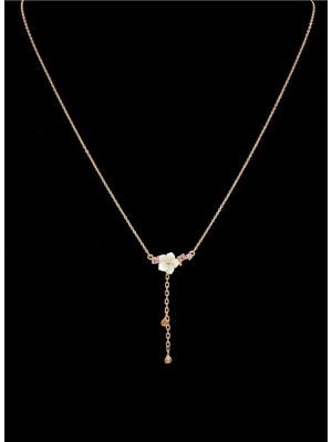 BG Jewellery 925 Ayar Gümüş Çiçekli Sarkıntılı Kolye – Zarif Kadın Takı