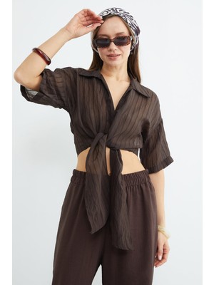 FullaModa Çizgili Jakarlı Bağlamalı Crop Gömlek