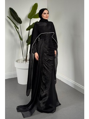 Merven Akyüz Laleh Seyyar Pelerinli Janjan Balık Abiye Siyah