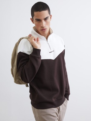 Lc Waikiki Yeni Sezon Dik Yaka Renk Bloklu Erkek Kalın Sweatshirt