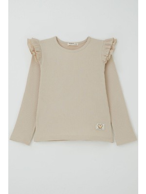 Breeze Kız Çocuk Uzun Kollu Tişört Kalp Arma Detaylı Omzu Fırfırlı 5-10 Yaş, Bej