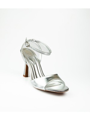 Moda Arena 0112 Gümüş Topuklu Kadın Abiye Ayakkabı