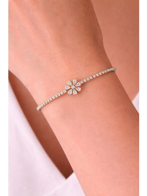 Shemora Çiçek Detaylı Taşlı Çelik Bileklik