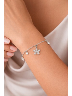 Shemora Taşlı Çiçek Detaylı Çelik Bileklik