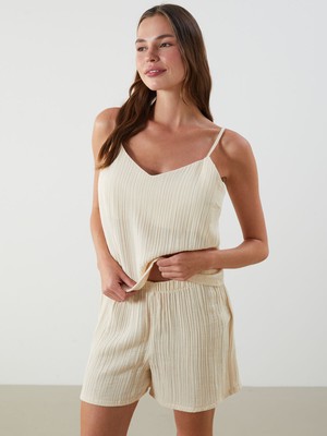 Lc Waikiki Yeni Sezon V Yaka Dokulu Kadın Şortlu Pijama Takımı