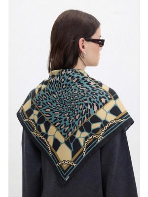 Hawwa Leopar Çemberi Desenli Bandana Fular