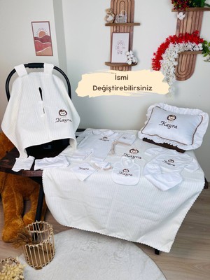 Karsu Tasarım Aslan Işlemeli Isimli Hastane Çıkış Seti, Takı Yastığı ve Puset Örtüsü %100 Pamuk 12 Parça 0-3 Ay
