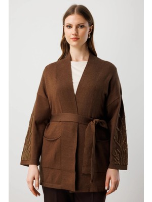 On Fashion Kadın Kolları Taşlı Kuşaklı Triko Kahverengi Hırka 60902