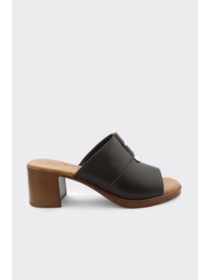 Derinet Topuklu Hakiki Deri Kadın Terlik