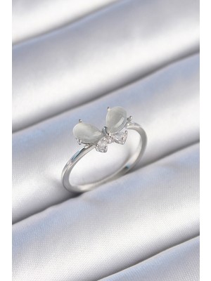 Hkursat Pirinç Gümüş Renk Zirkon Taşlı Beyaz Mineli Kelebek Model Kadın Yüzük